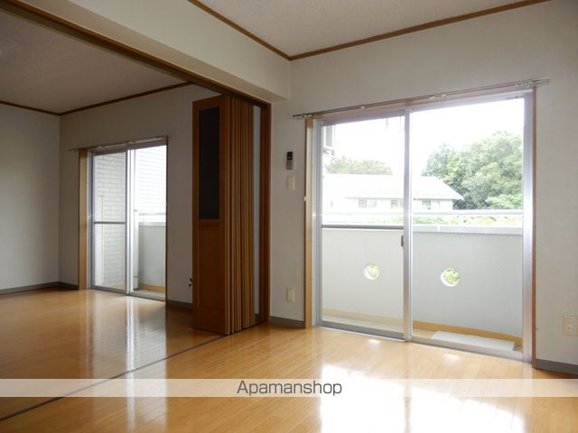 依田ハイツD棟の内装写真