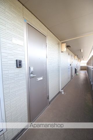 セジュール瀬戸下 A棟の玄関写真