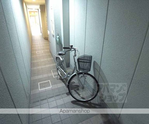 橋西町マンションの玄関写真