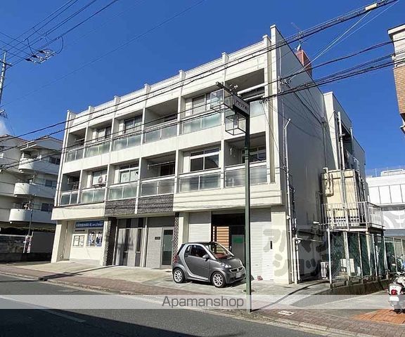 小池マンションの外観写真