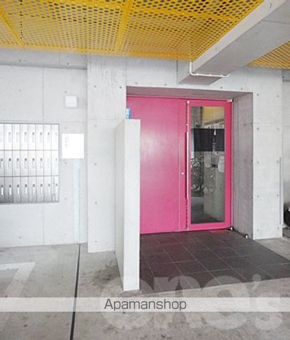 クロサスレジデンス徳川園の玄関写真