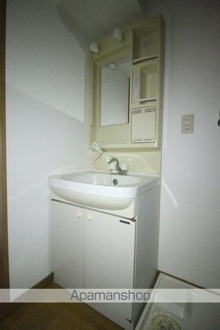 アークハイツ内山下の内装写真