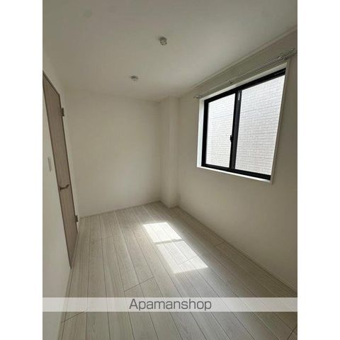 detached 埼玉県草加市谷塚町1088-4

地図を見る