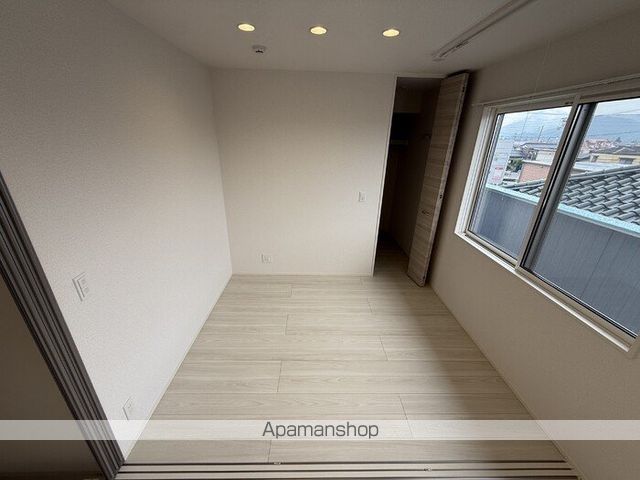 アレテー開出の内装写真