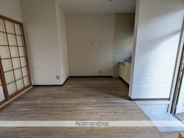ロイヤル広瀬 Aの内装写真
