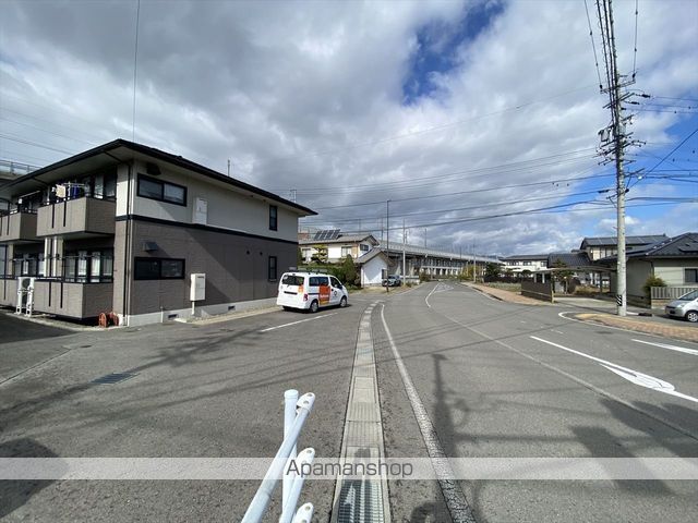 ハイカムールカキザキ Bの周辺写真