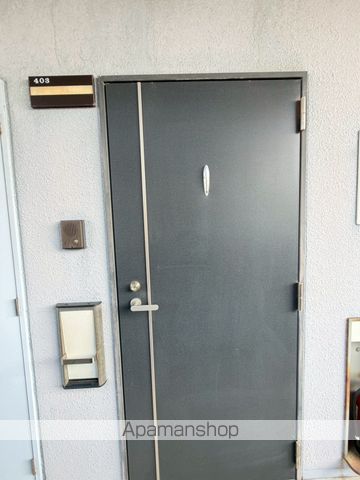 トヨタ今津マンションの玄関写真