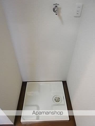 アンプルール リーブル ゴールドクレストの内装写真