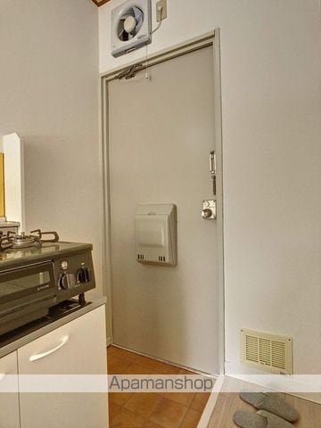 STATES MINAMI III番館Bの内装写真
