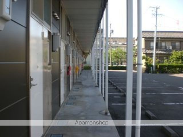 レオパレス大垣IIの玄関写真