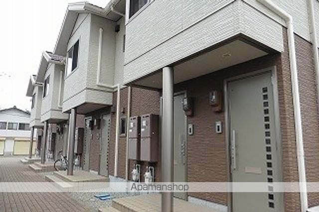 プラザプレミアの玄関写真
