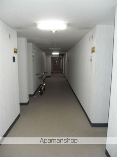 和歌山県和歌山市布引[1R/24m2]の共用部2