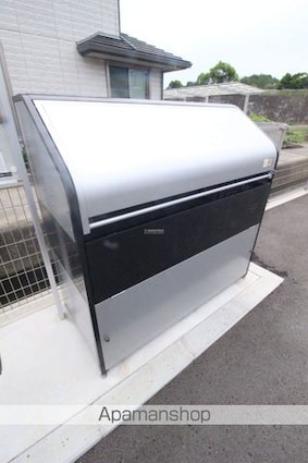 コンフォール[2LDK/59.09m2]の共用部1