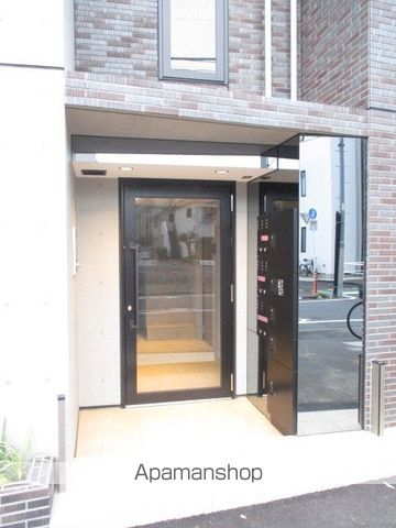 SOU高円寺IIIの玄関写真