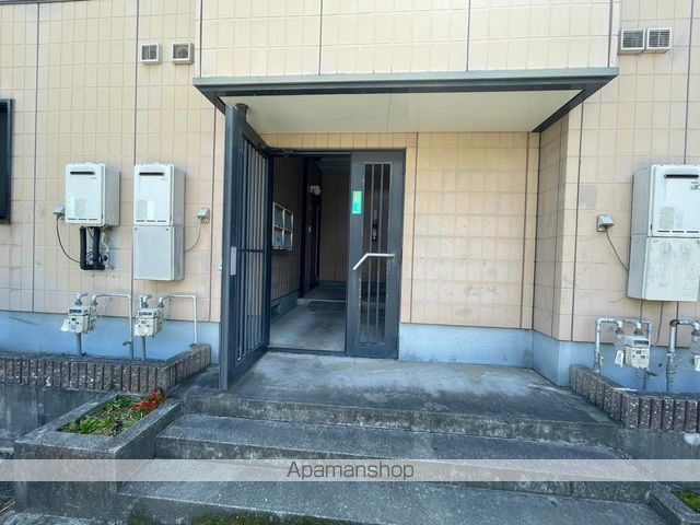 ヒルサイドテラスIの玄関写真