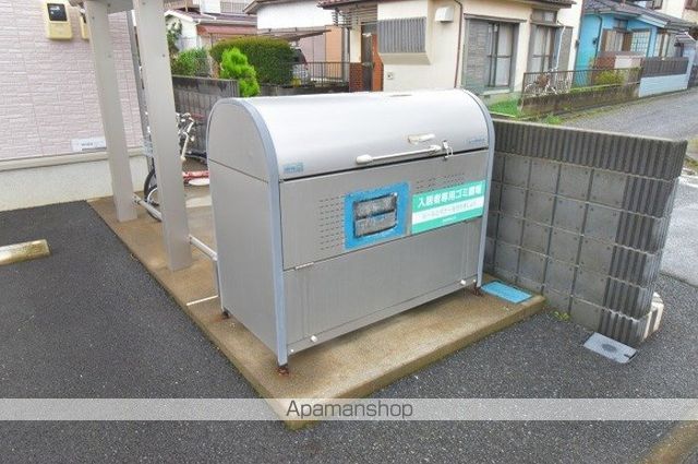 厚木市 2階建 築18年の内装写真