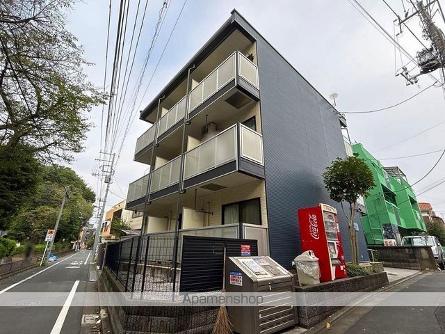 レオパレスウエスト ヴィレッジの外観写真