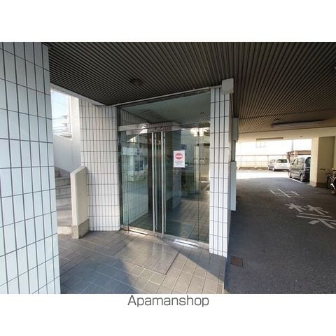 日映マンションIIの玄関写真