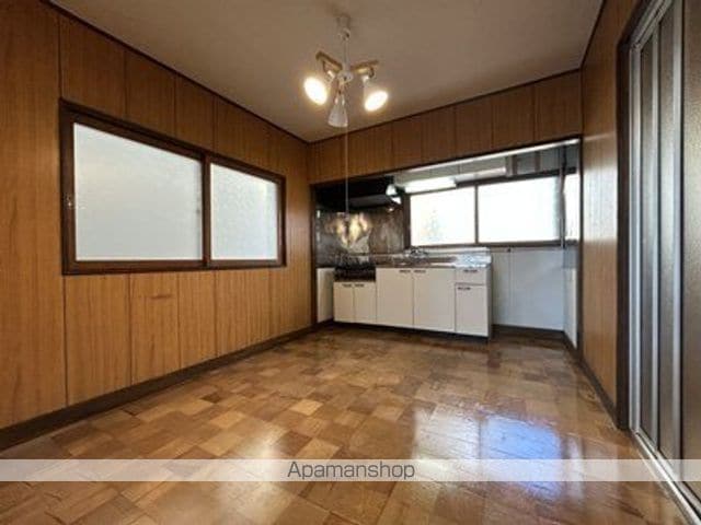 札幌市南北線 澄川駅 徒歩15分 2階建 築52年の内装写真