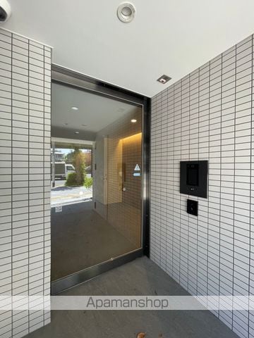 ルネサンスコート本蓮沼の玄関写真