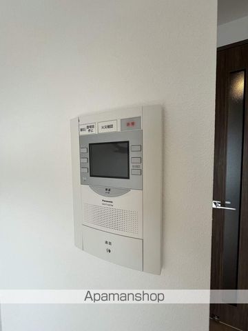 グランカリテ大阪城EASTの内装写真