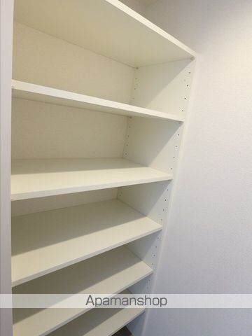 COLMARの内装写真