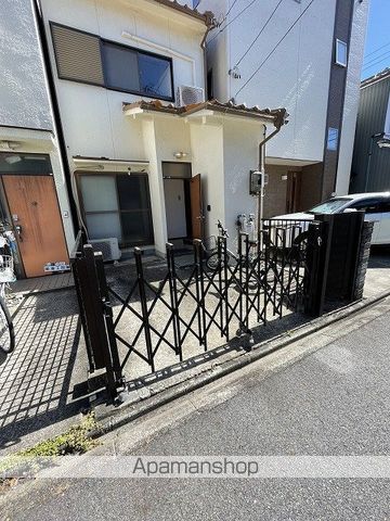 名古屋市名城線 志賀本通駅 徒歩11分 2階建 築42年の外観写真