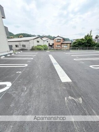 Ｆｅｌｉｃｅ（フェリーチェ）彦根[1LDK/42.79m2]の駐車場