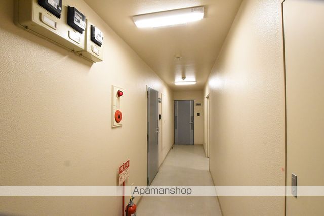 リリーマンションIIの玄関写真