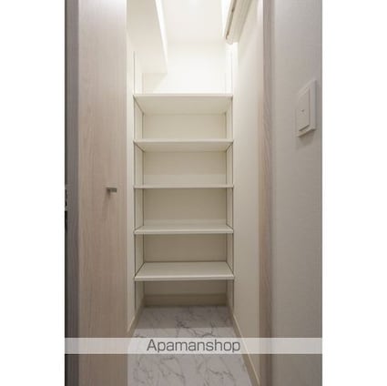 コンフォリア・リヴ豊洲キャナル[3LDK/62.24m2]の内装