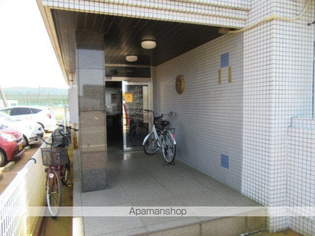 フレクション長岡の玄関写真