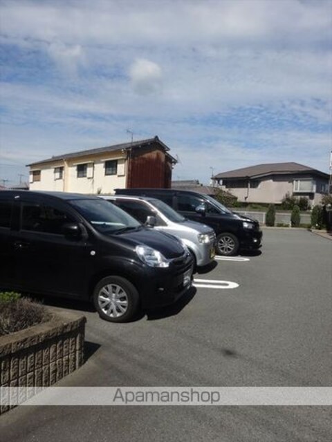 和歌山県和歌山市東小二里町[3LDK/69.09m2]の駐車場2