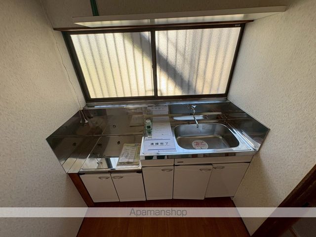 鈴張ハイツの内装写真
