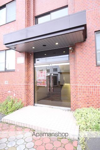 ロイヤル麻生の玄関写真