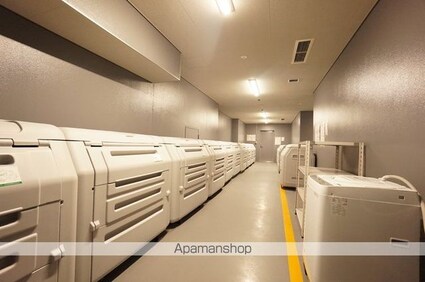 ロイヤルパークスＥＲ万代[2LDK/64.72m2]の内装2