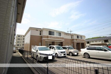 ティアラ[1LDK/50.23m2]の外観5