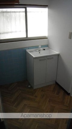 粟戸建て（３７０－７）[4DK/77.26m2]の洗面所