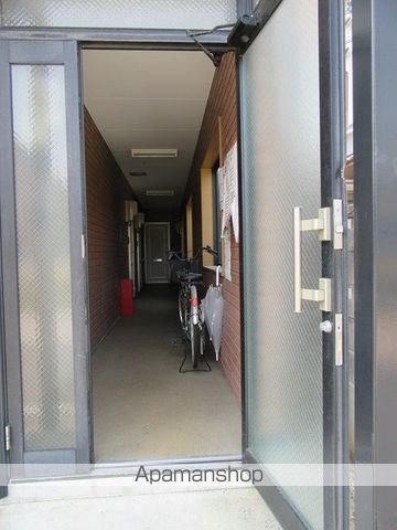 ダイヤモンドパレスの玄関写真