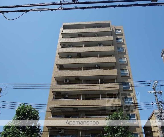 レスポアール四条大宮の外観写真