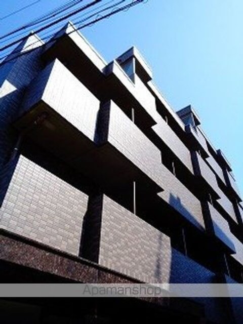 ルーブル三軒茶屋伍番館[1K/25.52m2]の外観1