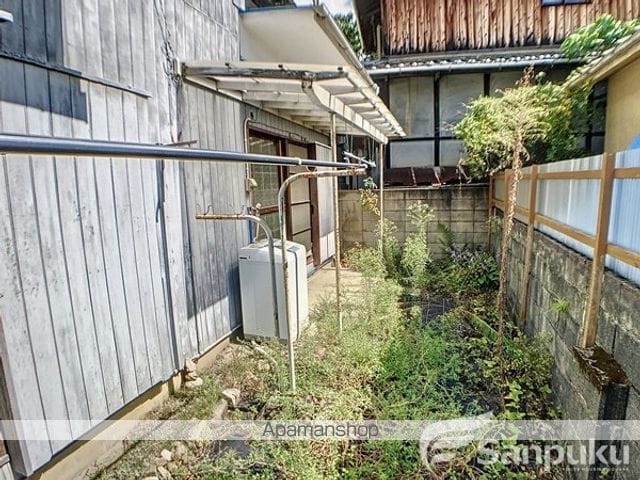 伊予鉄道環状線 赤十字病院前駅 徒歩7分 2階建 築55年の内装写真