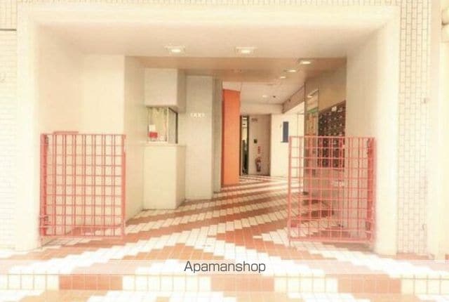 タワーズ10の玄関写真