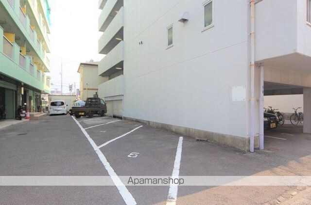 木屋町ホームズ[1K/22.36m2]の駐車場1