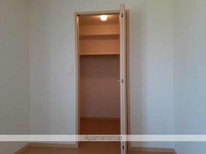 山梨県笛吹市石和町広瀬[2LDK/62.89m2]の収納