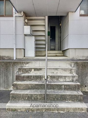 シェリール A棟の玄関写真