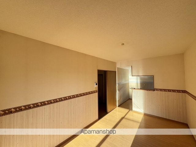 フェヴァリー川東の内装写真