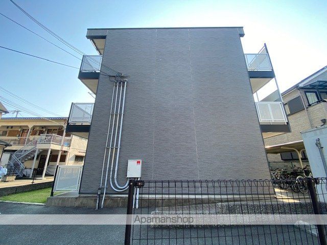 レオパレスマースの玄関写真