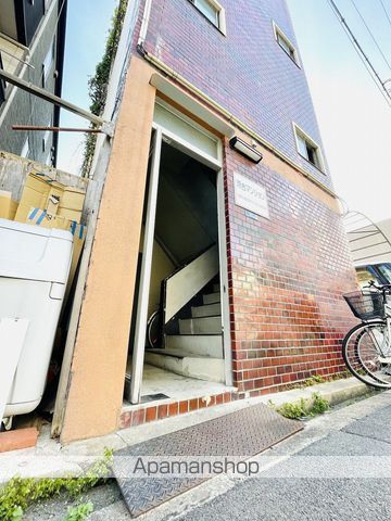 河合マンションの玄関写真