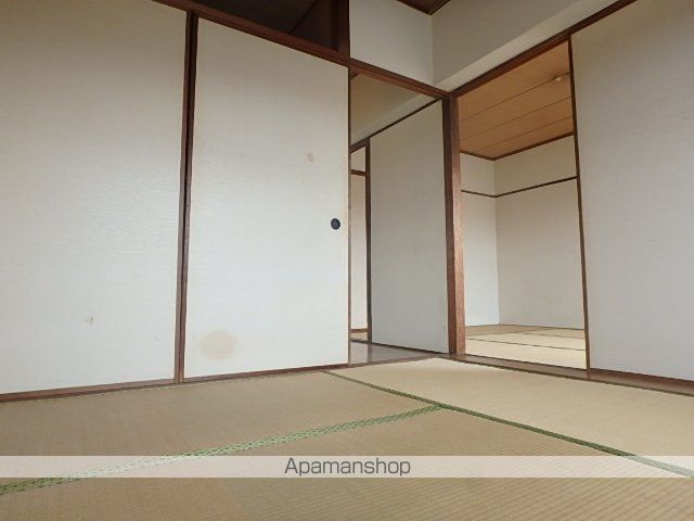 三城ハイツの内装写真
