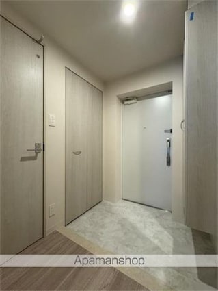 東京都練馬区高松１丁目[2LDK/64.42m2]の玄関